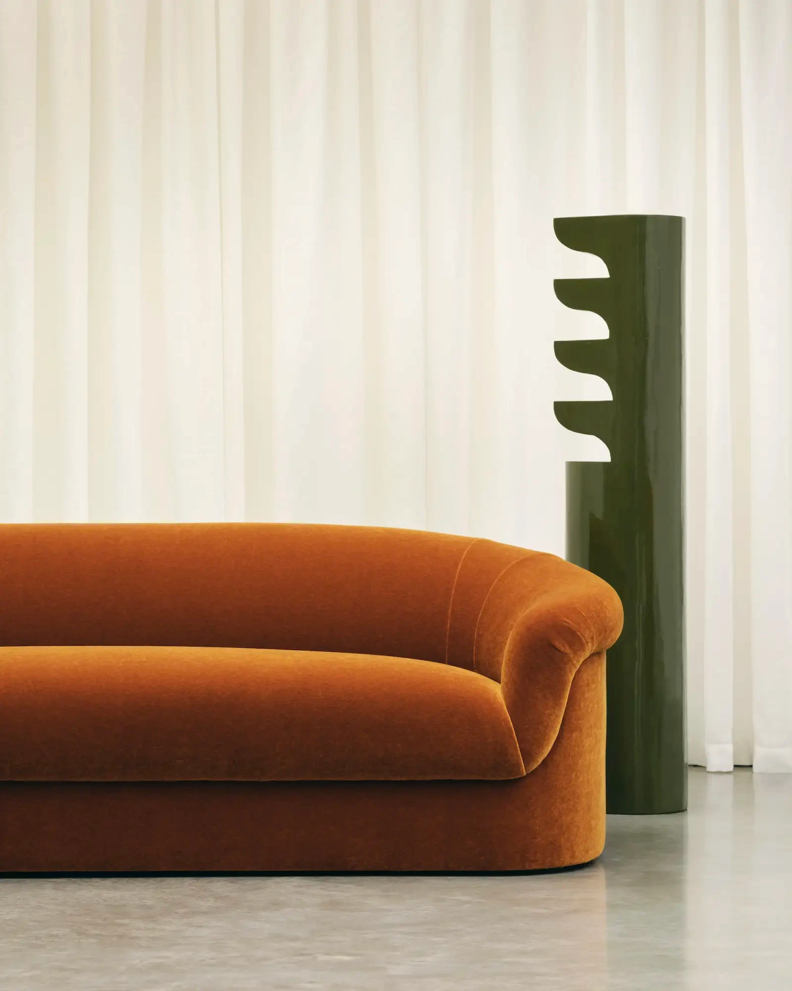 The marigold sofa - Image 4